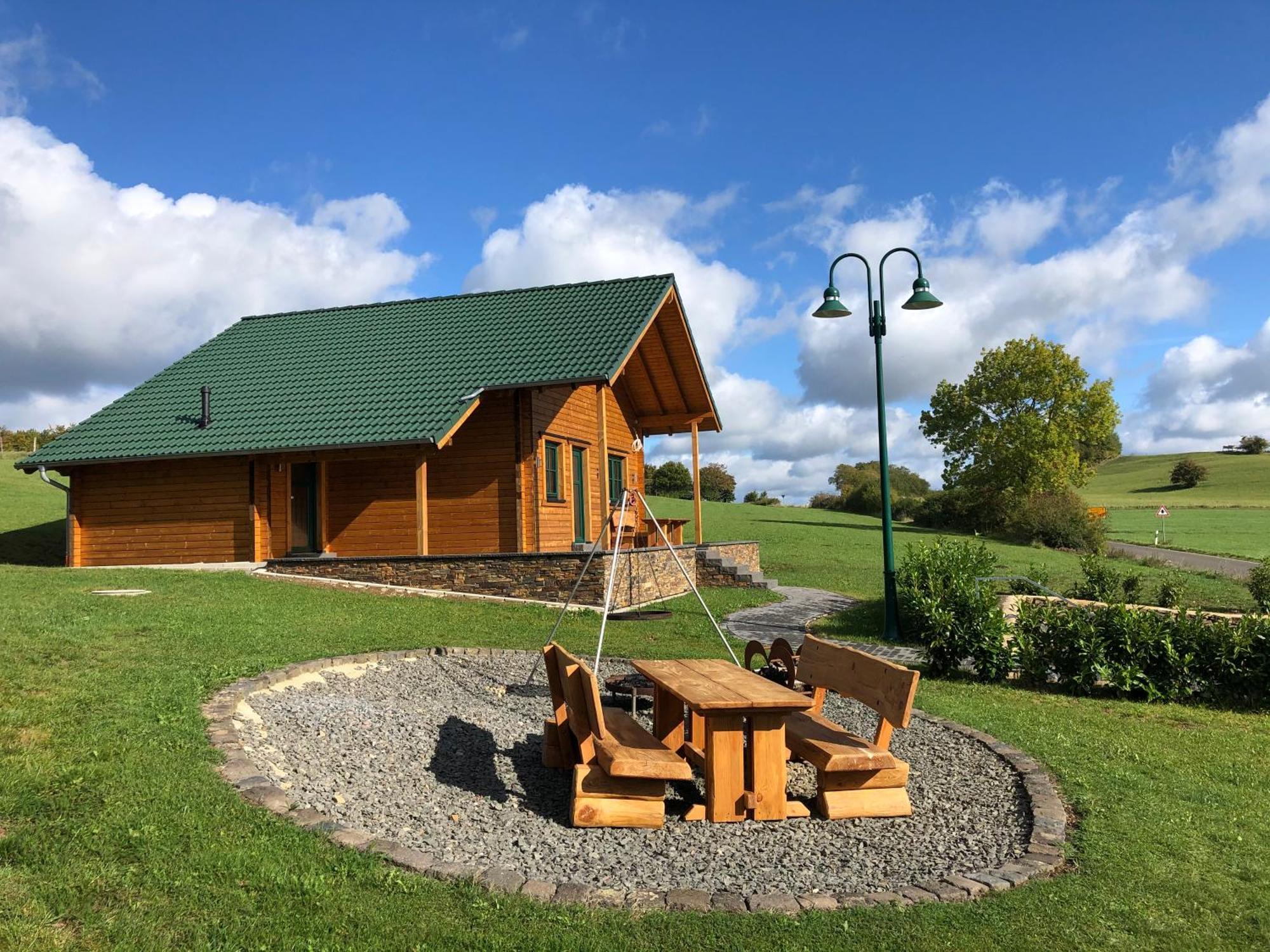 Holzhaus Onkel Fritz Mit Sauna Und Whirlwanne Esch  Εξωτερικό φωτογραφία