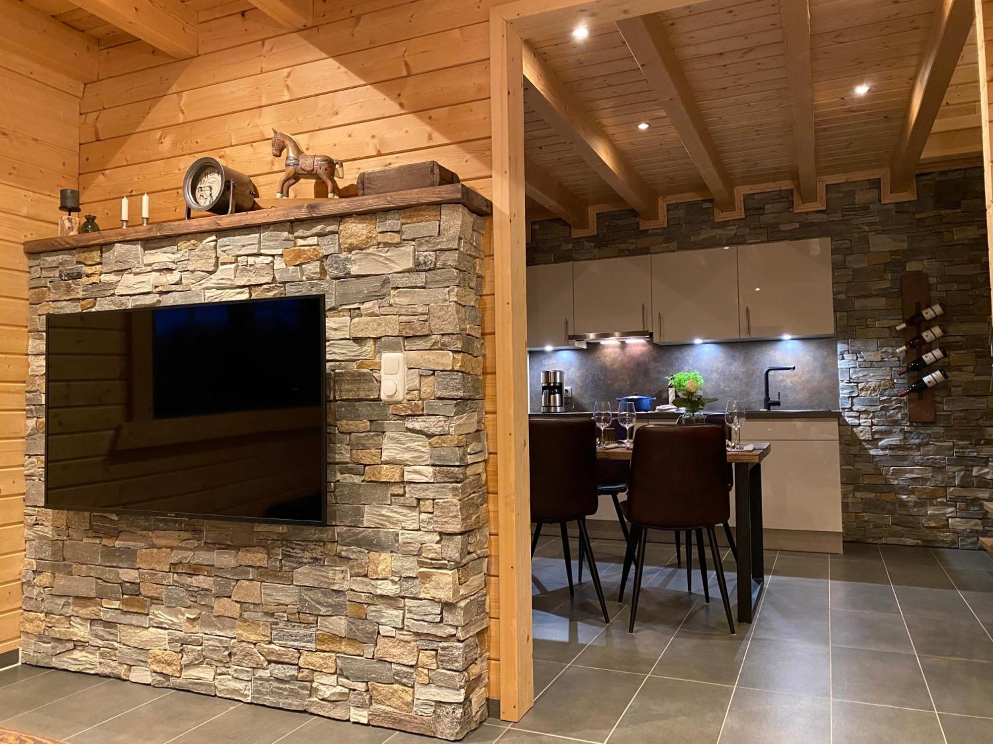 Holzhaus Onkel Fritz Mit Sauna Und Whirlwanne Esch  Εξωτερικό φωτογραφία